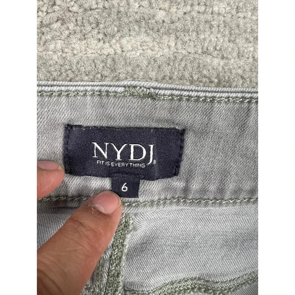 NYDJ Denim Shorts Womens 6 Grey‎ Lift Tuck Technology Cuffed Casual 5-Pocket
